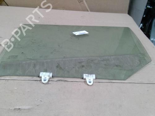 Vidro porta trás esquerda RENAULT MEGANE III Grandtour (KZ0/1) 1.5 dCi (KZ09, KZ0D, KZ1G, KZ29, KZ14, KZ1W, KZ10, KZ1F,... (110 hp) 32375561