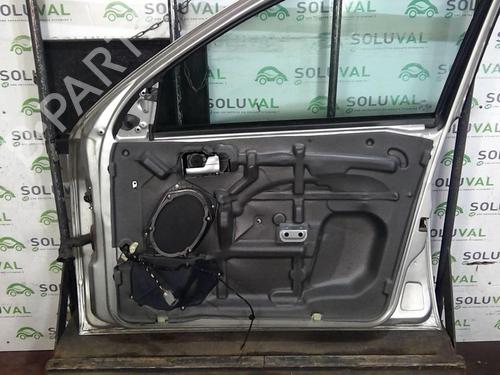 Used Right front door FORD MONDEO III (B5Y) 2.0 16V TDDi / TDCi (115 hp) 22003476