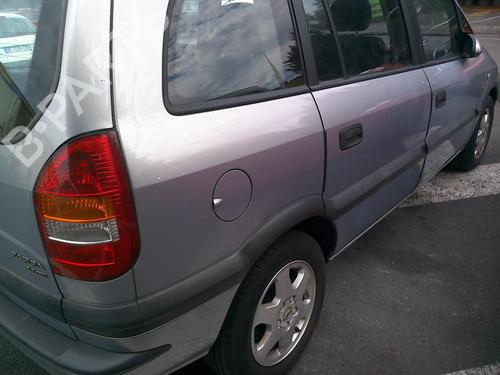 Right taillight OPEL ZAFIRA A MPV (T98) 2.0 DTI 16V (F75) | BP21999024C35 