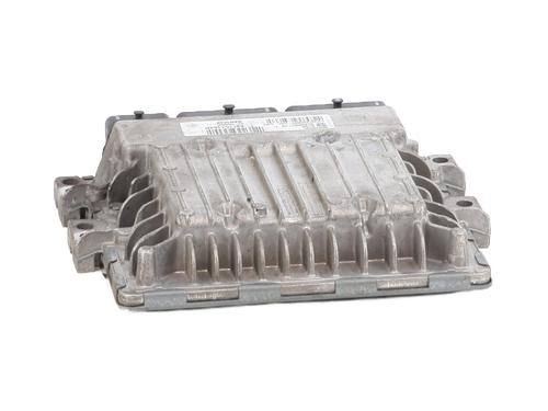 engine-control-unit-ecu-renault-megane-iii-hatchback-bz01_-b3_-2008-33472245 main image