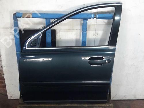 Left front door VOLVO XC90 I (275) D5 AWD | BP20354711C2 