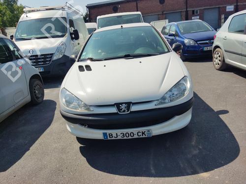 Left front window switch PEUGEOT 206 Hatchback (2A/C) 1.4 HDi eco 70 | BP27161879I27 