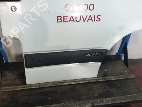 Used Right front door RENAULT MASTER II Van (FD) 2.5 dCi 100 (FD0U, FD0V) (99 hp) 20361815