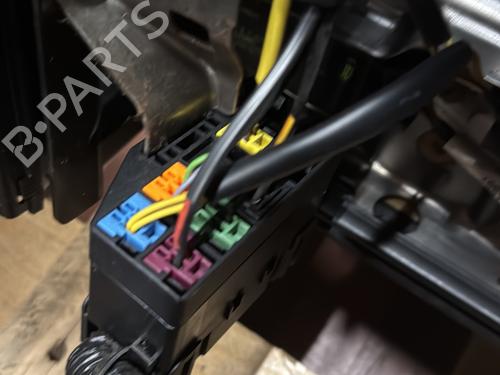 Sæde venstre fortil Sæde venstre fortil FORD KUGA I 2.0 TDCi (136 hp) 33945510 33945510