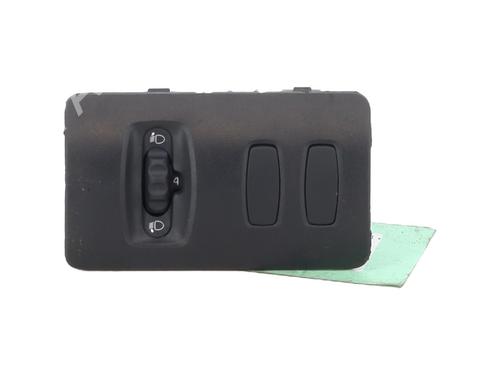 Used Headlight switch RENAULT CLIO III (BR0/1, CR0/1) 1.2 16V (BR02, BR0J, BR11, CR02, CR0J, CR11) (75 hp) 30362034
