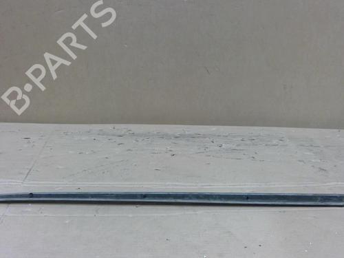 Dørliste Dørliste VW GOLF V (1K1) 1.9 TDI (105 hp) 30484718 30484718