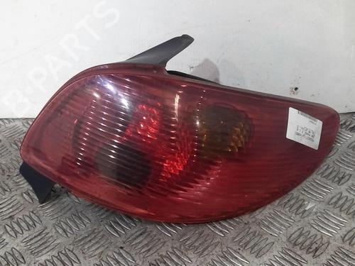 Used Right taillight Right taillight PEUGEOT 206 Hatchback (2A/C) 1.4 HDi eco 70 (68 hp) 20352221 20352221