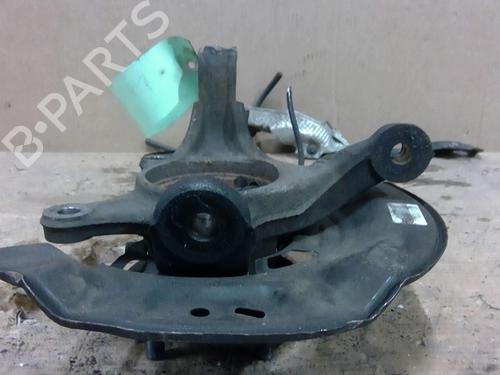 Used Right front steering knuckle Right front steering knuckle TOYOTA YARIS (_P13_) 1.0 (KSP130_, KSP130) (69 hp) 30901842 30901842