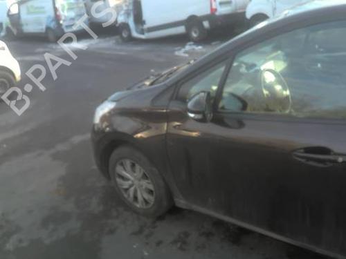 Brugte PEUGEOT 208 I (CA_, CC_) 1.4 HDi (68 hp) 4417833