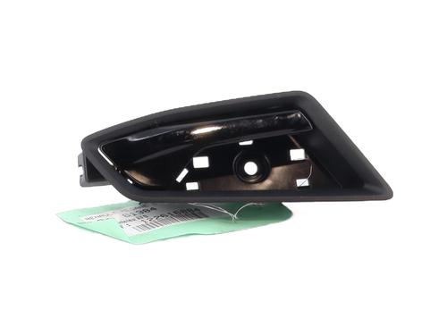 hyre-foran-invendig-handtak-renault-megane-e-tech-suv-2021-33186669 main image