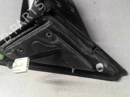 Used Right mirror Right mirror 25276124 25276124