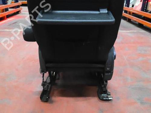 Right front seat PEUGEOT 5008 (0U_, 0E_) 1.6 HDi | BP30159554C16 