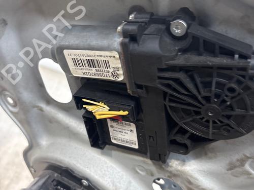 front-right-window-mechanism-vw-touran-1t3-2010-2011-2012-2013-2014-2015-2016-39606000 main image
