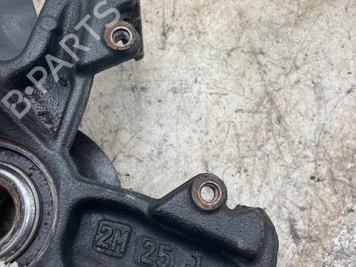 Used Left front steering knuckle Left front steering knuckle VW POLO VI (AW1, BZ1, AE1) 1.0 TSI (95 hp) 40172967 40172967