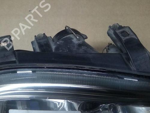 Right headlight VW GOLF IV (1J1) 1.9 SDI | BP20366637C29 