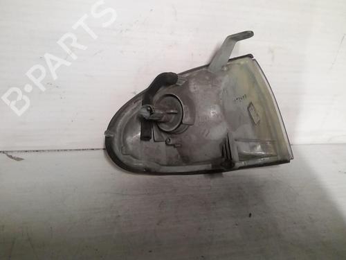 Used Left front indicator HYUNDAI ACCENT I (X-3) 1.3 i 12V (84 hp) 25276366