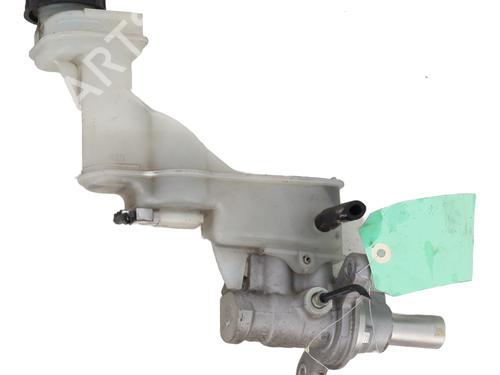 Used Brake master cylinder RENAULT KOLEOS I (HY_) 2.0 dCi (HY0K) (150 hp) 21675409