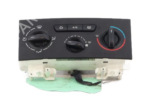 Used Climate control CITROËN C4 I (LC_) 1.6 HDi (90 hp) 30948943