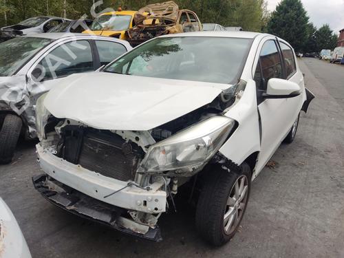 Fuel flap TOYOTA YARIS (_P13_) 1.0 (KSP130_, KSP130) | BP29840562C131