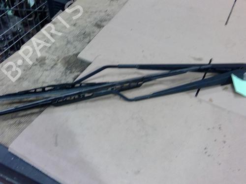 Vindspejlsviskerarm TOYOTA COROLLA Verso (ZER_, ZZE12_, R1_) 2.2 D-4D (AUR10_, AUR10R) (177 hp) 31909765