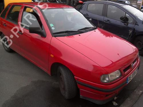 Left front indicator SEAT IBIZA II (6K1) 1.4 i | BP21810181C32 