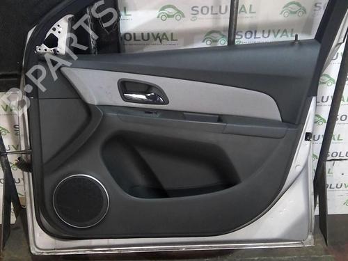 Used Right front door Right front door CHEVROLET CRUZE (J300) 2.0 CDI (125 hp) 22004666 22004666