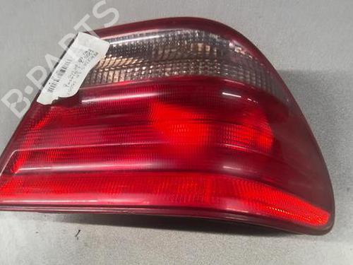 Right taillight MERCEDES-BENZ E-CLASS (W210) E 200 CDI (210.007) | BP20369158C35 