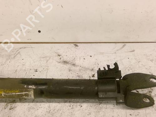 Used Right front shock absorber Right front shock absorber MERCEDES-BENZ C-CLASS (W205) C 300 e (205.053) (320 hp) 33115351 33115351