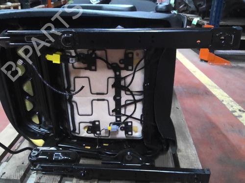 Left front seat PEUGEOT 208 I (CA_, CC_) 1.4 HDi | BP30327644C15 