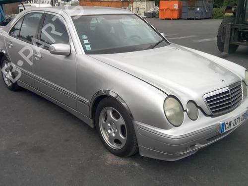 Right headlight MERCEDES-BENZ E-CLASS (W210) E 270 CDI (210.016) | BP20369674C29 