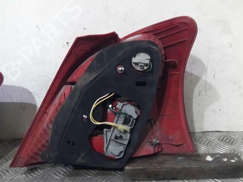 Used Left taillight TOYOTA YARIS (_P9_) 1.4 D-4D (NLP90_, NLP90R) (90 hp) 20366553