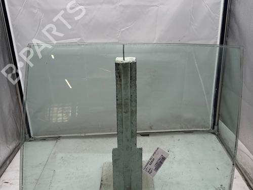 Used Rear left door window Rear left door window 37418538 37418538