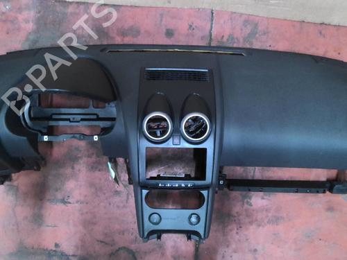 Used Dashboard Dashboard NISSAN QASHQAI I (J10, NJ10) 1.6 (114 hp) 32213258 32213258
