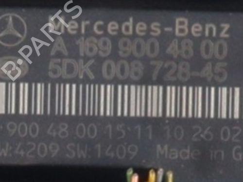 Used Fuse box Fuse box MERCEDES-BENZ A-CLASS (W169) A 180 CDI (169.007, 169.307) (109 hp) 33681190 33681190