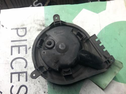 Used Heater blower motor Heater blower motor MERCEDES-BENZ SPRINTER 3-t Van (B903) 308 CDI (903.661, 903.662, 903.663) (82 hp) 21816016 21816016
