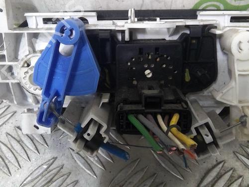 Comando chauffage Comando chauffage DACIA LOGAN (LS_) 1.4 MPI LPG (LS0C) (75 hp) 21826111 21826111