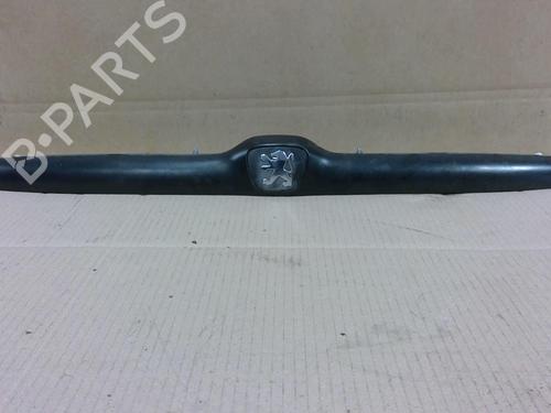 Pynteliste til bagklap PEUGEOT 206 Hatchback (2A/C) 1.4 i (75 hp) 29758675