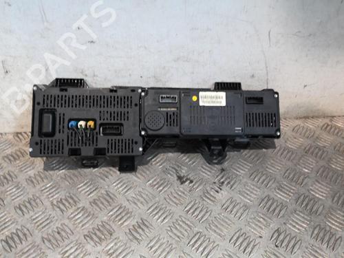 Multifunctionele display RENAULT GRAND SCÉNIC III (JZ0/1_) 1.5 dCi (JZ0B, JZ07) (106 hp) 22005275