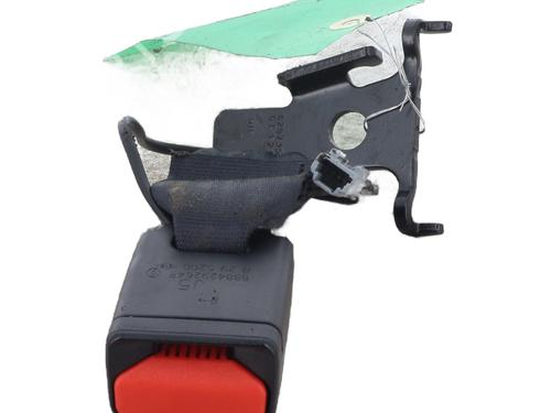 Used Seat buckle RENAULT MEGANE IV Hatchback (B9A/M/N_) 1.5 dCi 110 (B9A3) (110 hp) 26184342