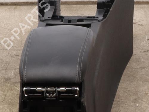 Used Middle console Middle console PEUGEOT 308 II (LB_, LP_, LW_, LH_, L3_) 1.6 HDi / BlueHDi 115 (115 hp) 26183888 26183888