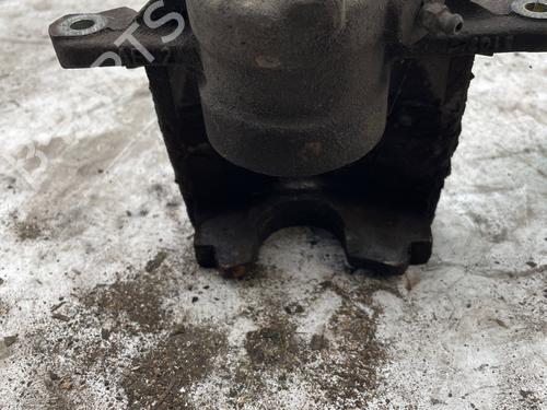 Used Right front brake caliper Right front brake caliper 37635800 37635800