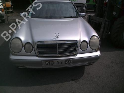 Right taillight MERCEDES-BENZ E-CLASS (W210) E 200 CDI (210.007) | BP21998929C35 