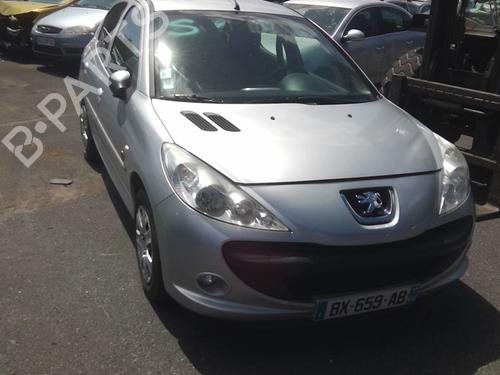 Left mirror PEUGEOT 206+ (2L_, 2M_) 1.4 HDi eco 70 | BP22002043C26 