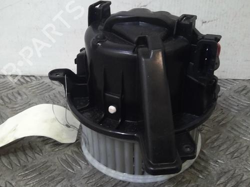 Used Heater blower motor VW POLO VI (AW1, BZ1, AE1) 1.6 TDI (95 hp) 20355749