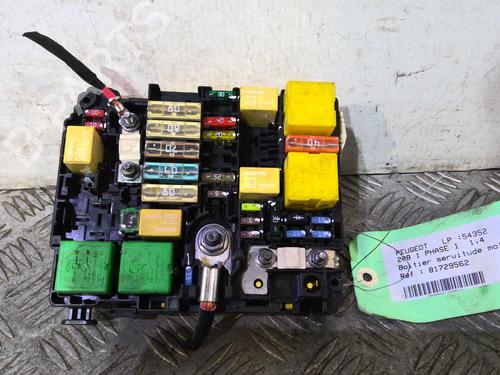 Fuse box PEUGEOT 208 I (CA_, CC_) 1.4 HDi | BP20367953E1