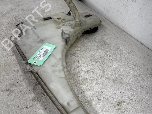 windscreen-washer-tank-bmw-1-f20-2011-2012-2013-2014-2015-2016-2017-2018-2019-36955943 main image