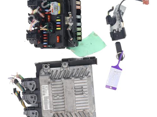 Used Electronic module CITROËN C2 (JM_) 1.4 HDi (68 hp) 31323407