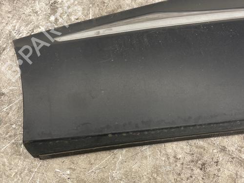 door-moulding-trim-renault-captur-i-j5_-h5_-2013-40289883 main image