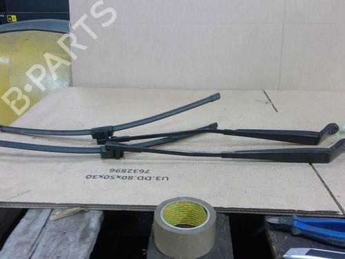 Used Front windshield wiper arm CITROËN XSARA PICASSO (N68) 1.6 HDi (90 hp) 26183674