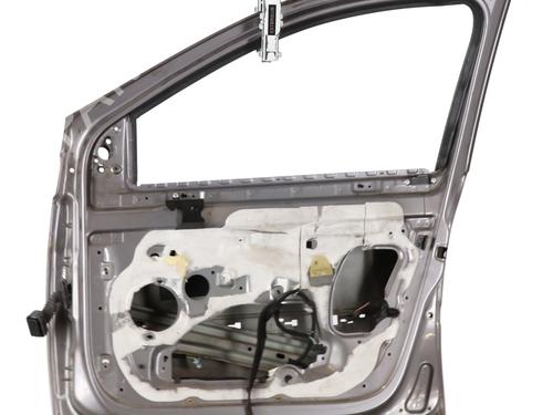 Right front door RENAULT CLIO III Grandtour (KR0/1_) 1.5 dCi | BP25223814C3 